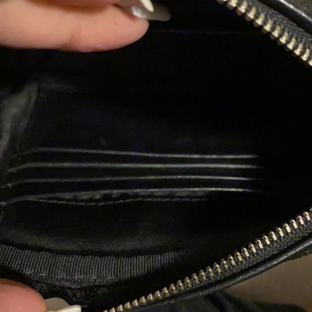 Crossbody - Picture 2 of 7